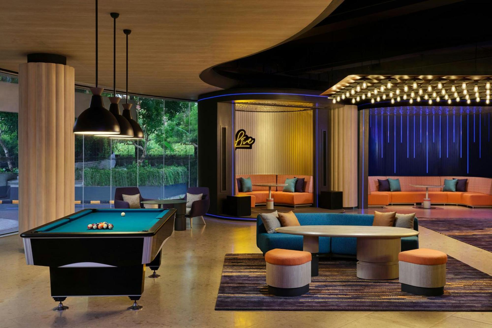 Aloft Bali Kuta At Beachwalk Hotel