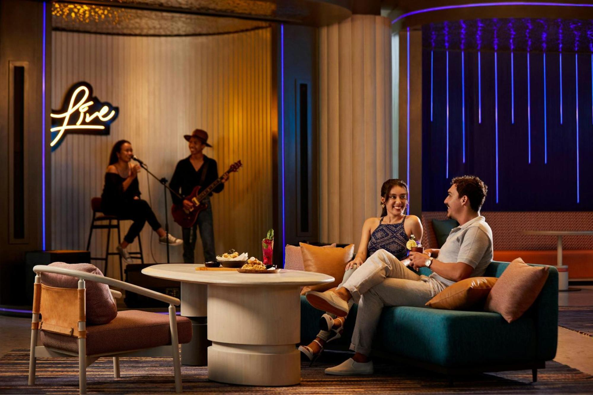 Hotel Aloft Bali Kuta At Beachwalk Kuta (Bali)