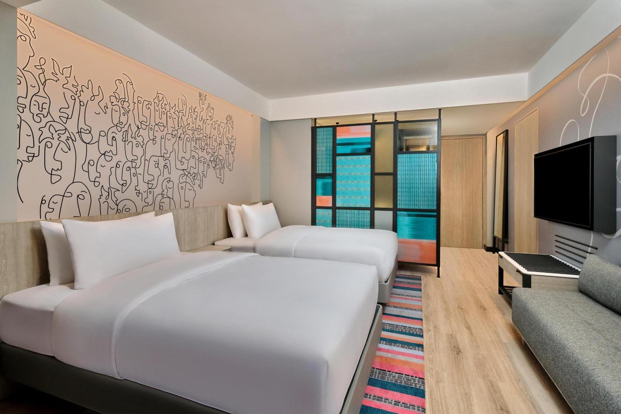 Aloft Bali Kuta At Beachwalk 4*