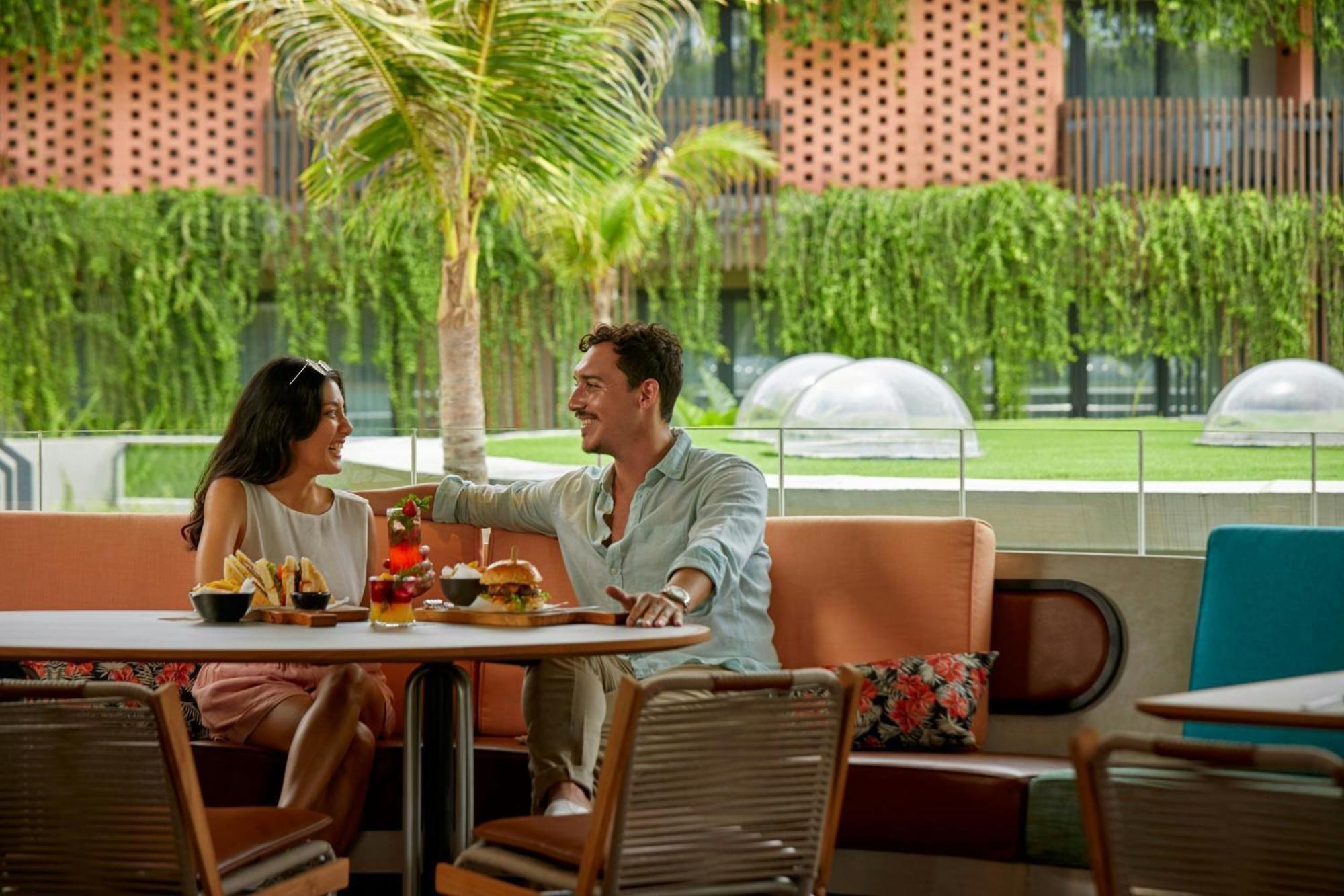Aloft Bali Kuta At Beachwalk Hotel Kuta (Bali)