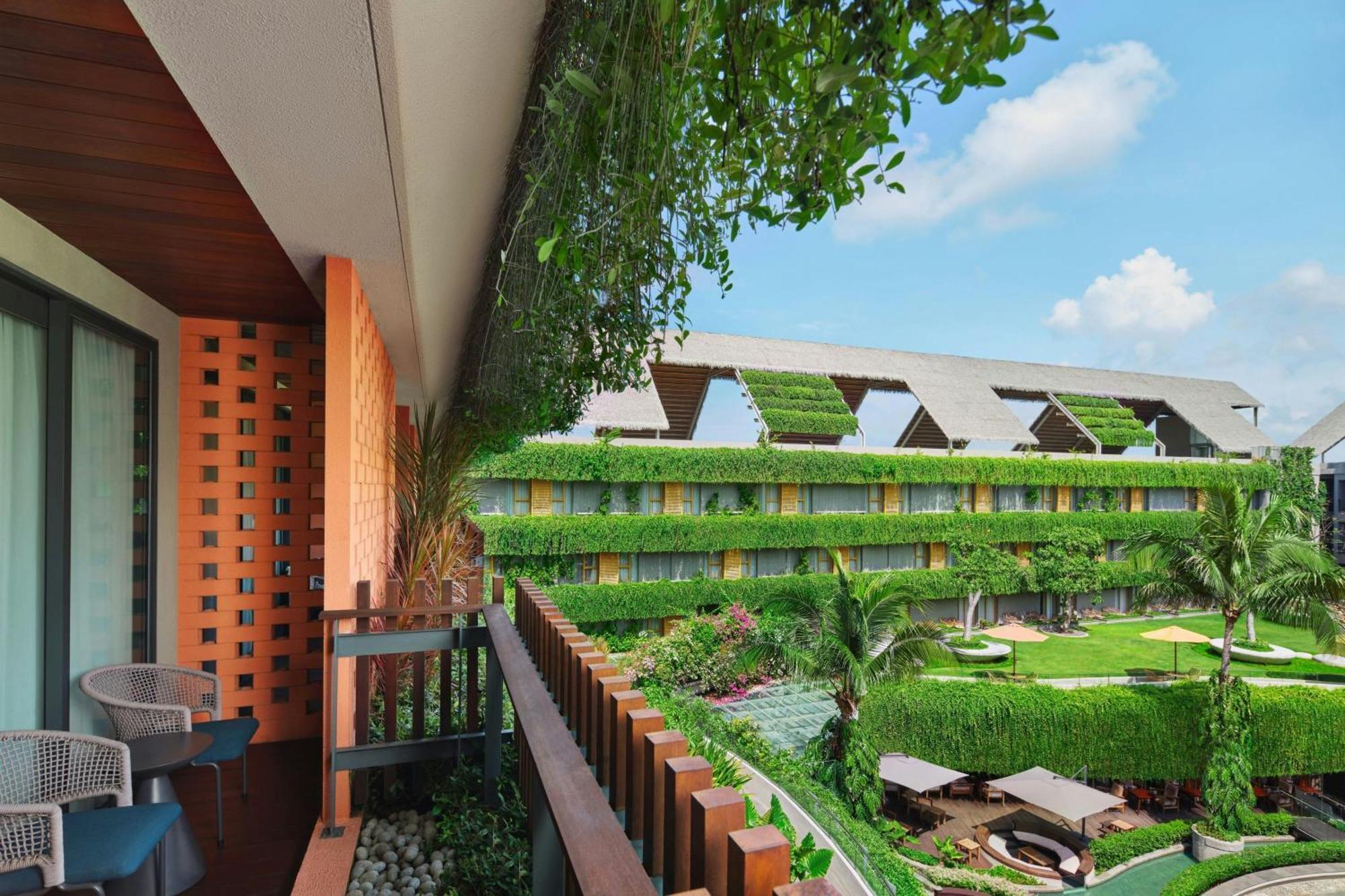Aloft Bali Kuta At Beachwalk - Chse Certified Kuta (Bali)